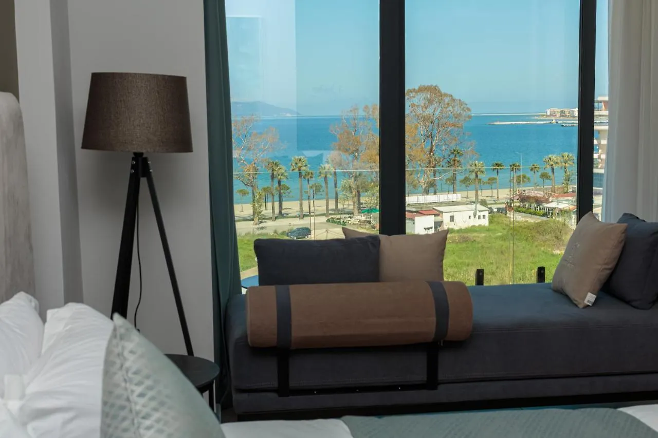 Ames Hotel & Spa Vlore 4*,